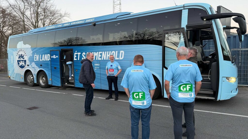 Bustur med den Sønderjyske lyseblå bus